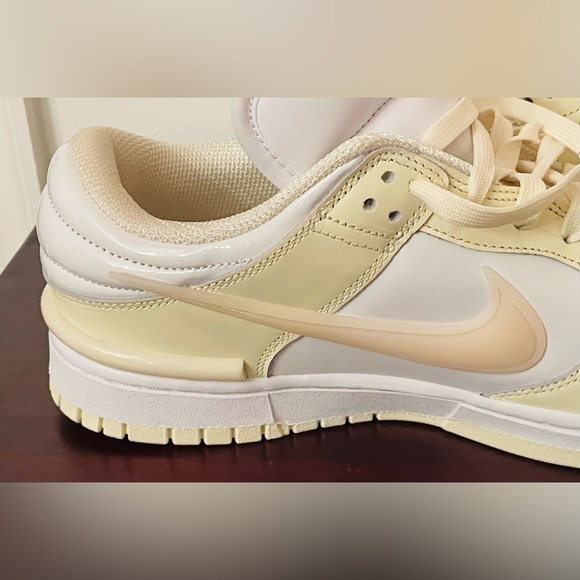 BNWOB Unisex Nike Dunk Low Twist Coconut Milk Guava Ice DZ2794-104 Sz 11W/9.5M - Picture 11 of 16